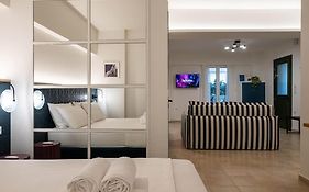 Key Garden Suite